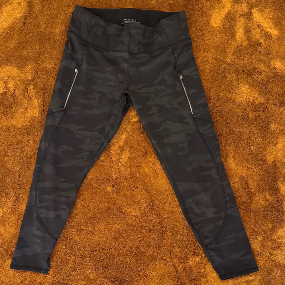 Athleta Rainier Black Camo Reflective Leggings petite large pl